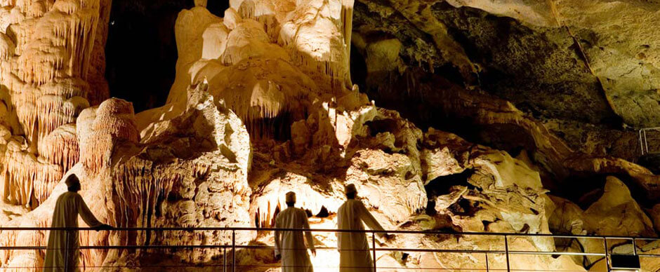 Al Hoota Cave